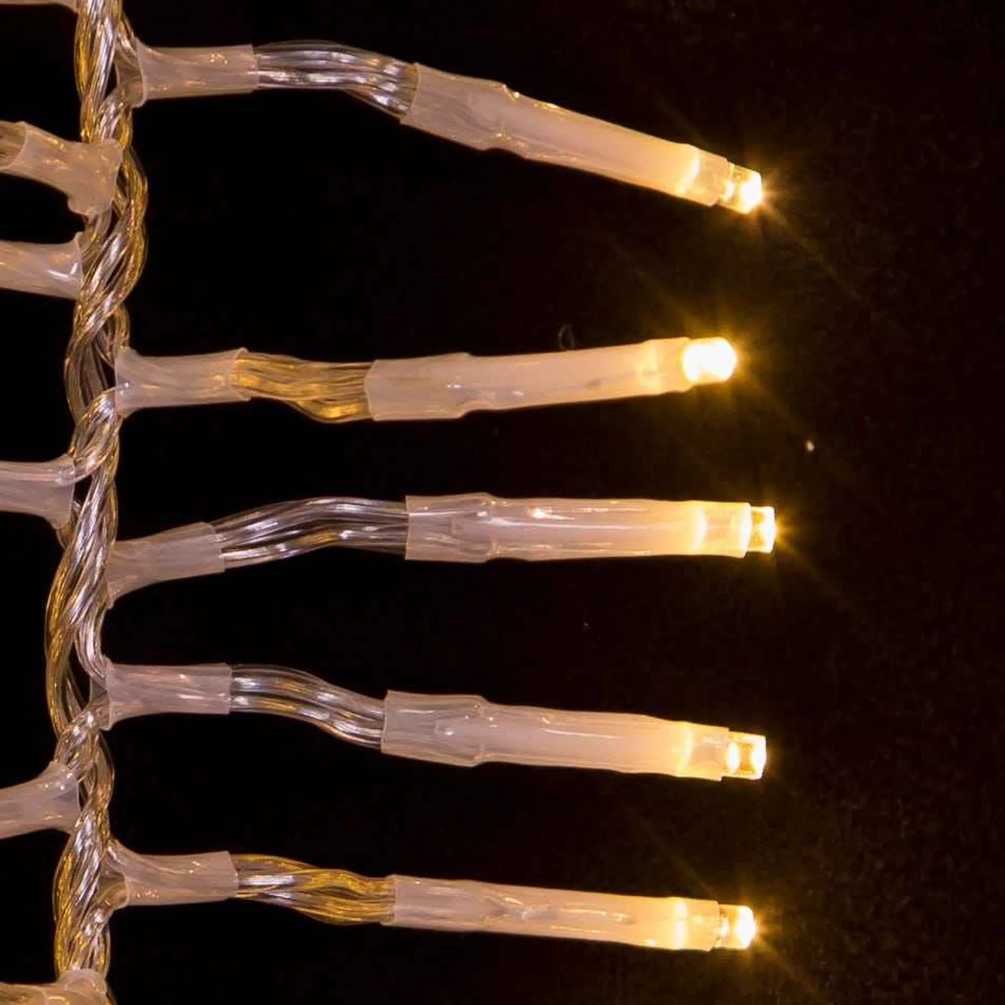 Kurt Adler 480-Light 15.7-Foot Warm White Led Connectable Cluster Garland
